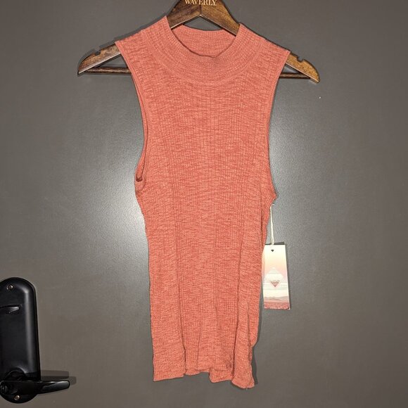 NWT Sun & Shadow Mock Neck Knit Tank, size XL - Picture 2 of 4
